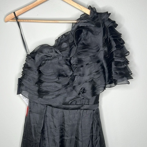 Ieena for Mac Duggal 26527 Ruffle Layered One Shoulder Gown in Black Size 6 NWT! - Picture 5 of 13